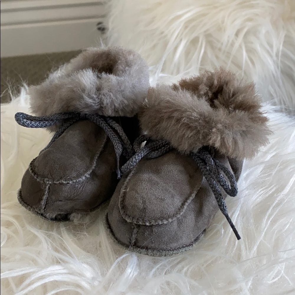 Handmade Amsterdam suede and fur moccasin bootie